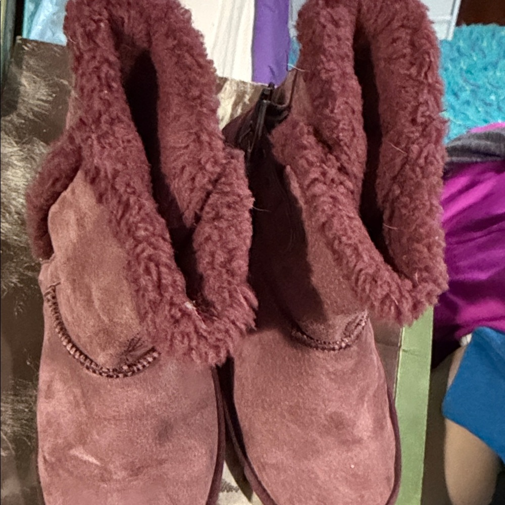 Lamo Women's Winter Boots in Burgundy